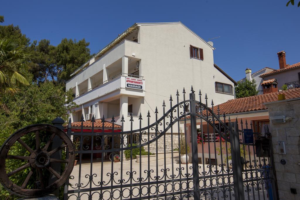 Apartments Villa Ban Rovinj Exterior photo